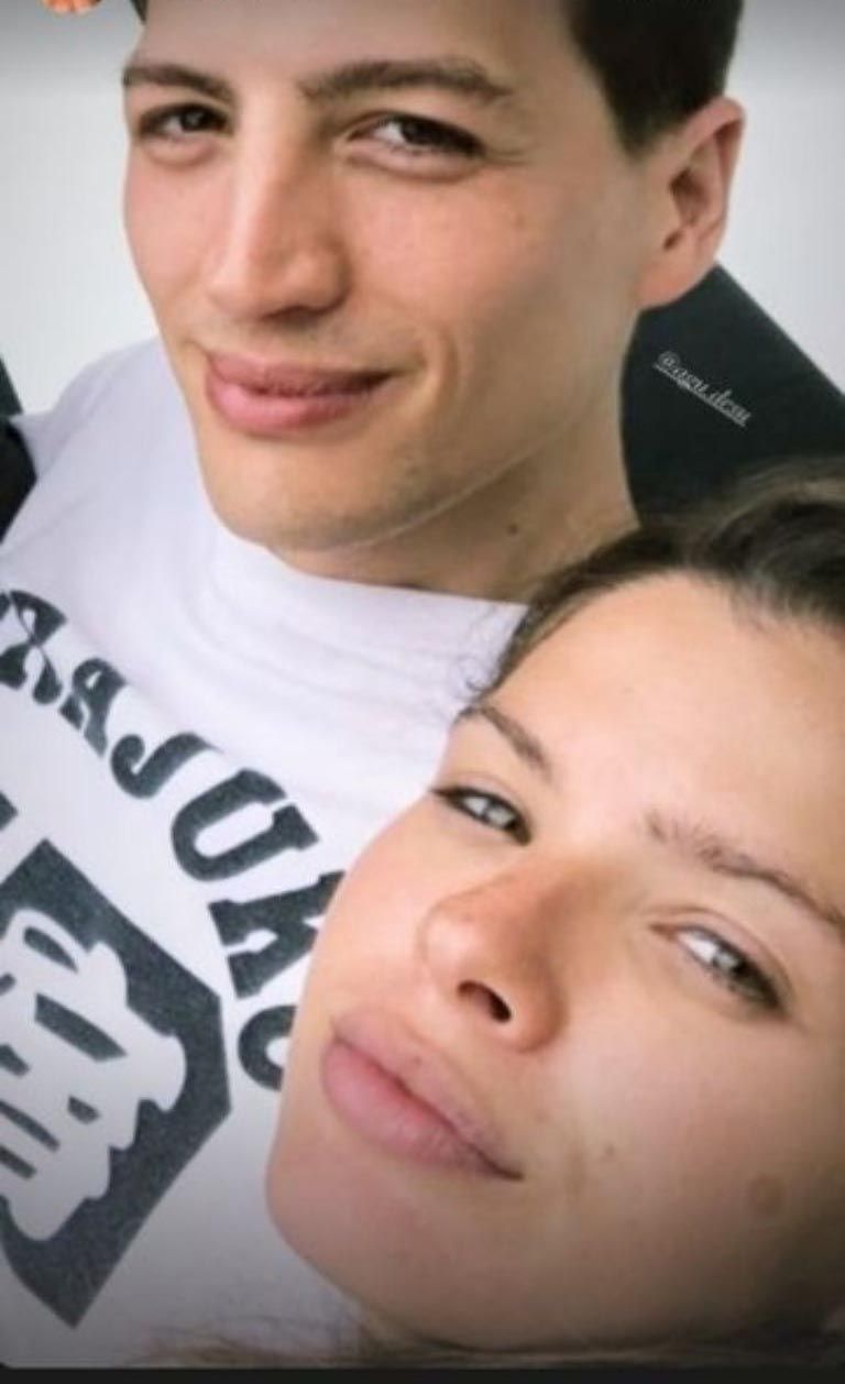 LA CHINA Y SU HERMANO.