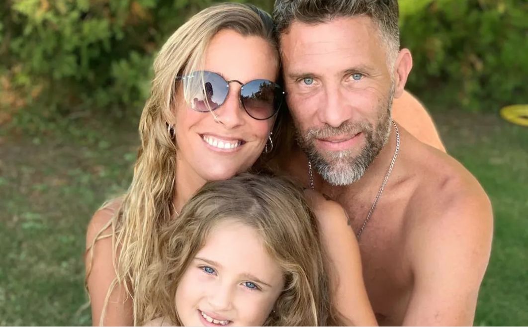 LA CHEPI JUNTO A SU EX Y SU HIJA.