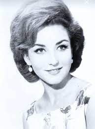 Angélica María, La Novia de México.