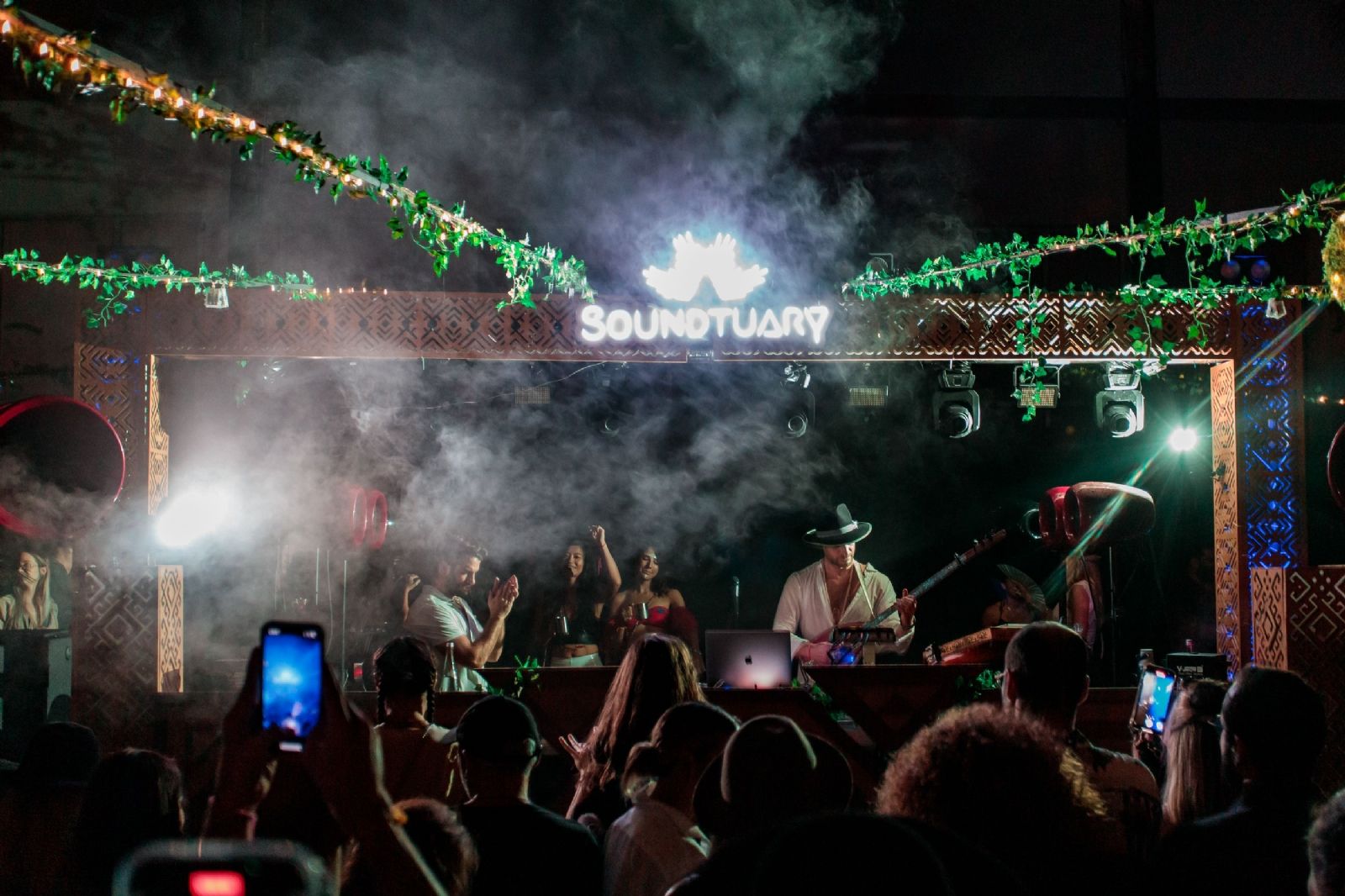 DJ fiesta Soundtuary