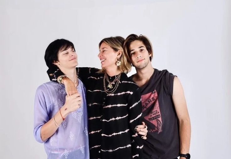 Dolores Barreiro y sus hijos.