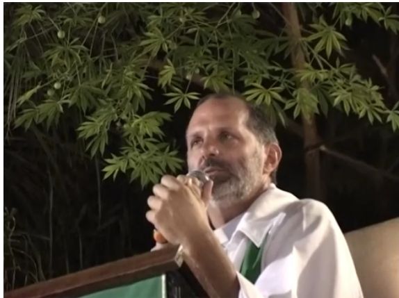 El hermano cura del Bebe Contepomi