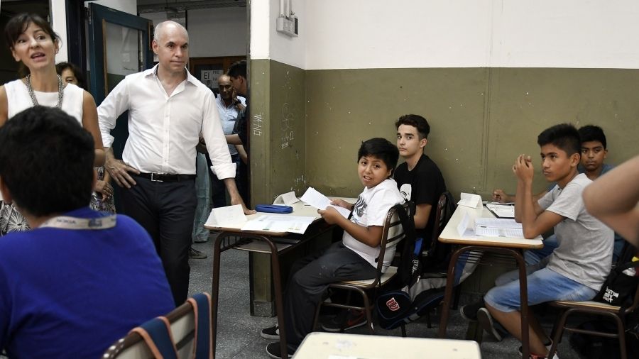 Larreta escuela