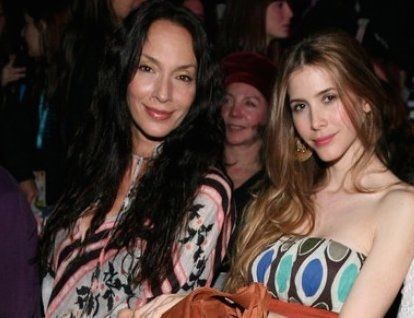 Guillermina Valdés y Ana Paula Dutil.