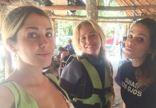 Verónica Vieyra y sus hijas.