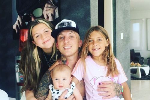 El Polaco y sus hijas.