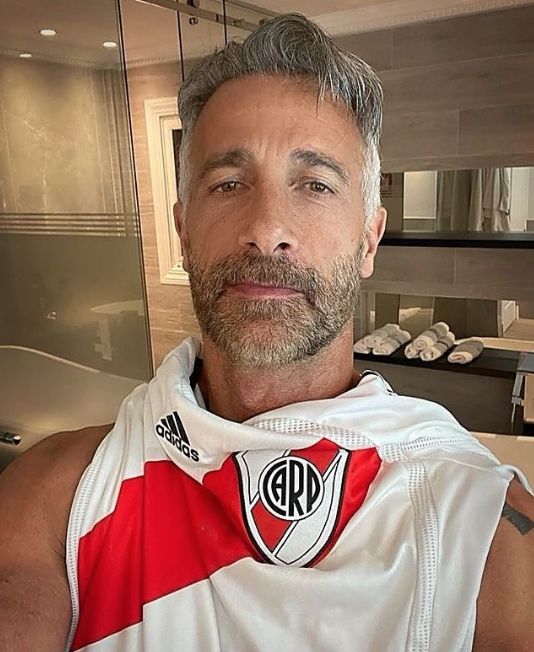 EL HERMANO DE GABY SE MUESTRA LEJOS.