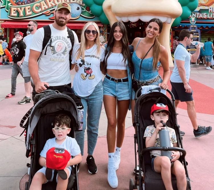 LA FAMILIA DE EMILY LUCIUS EN UNAS VACACIONES EN ESTADOS UNIDOS.