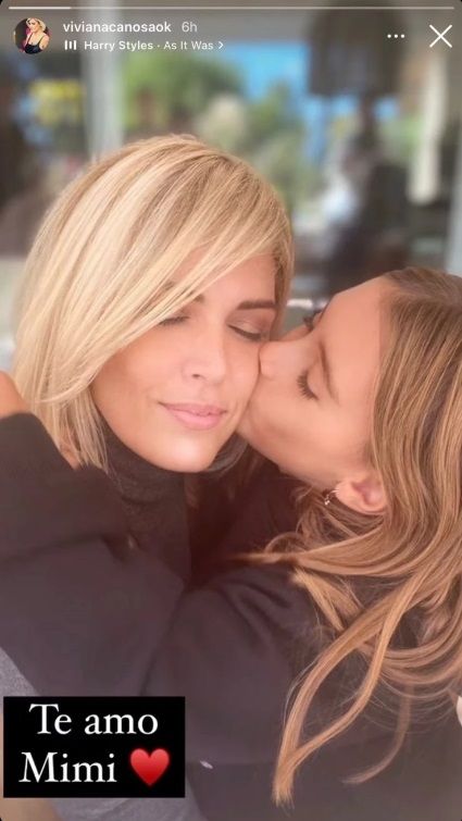 Viviana Canosa y Martina.