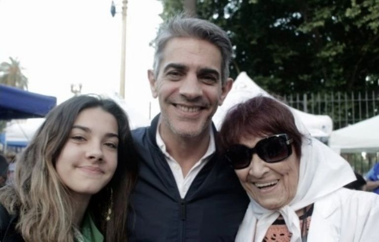 Morena Echarri y Pablo Echarri.