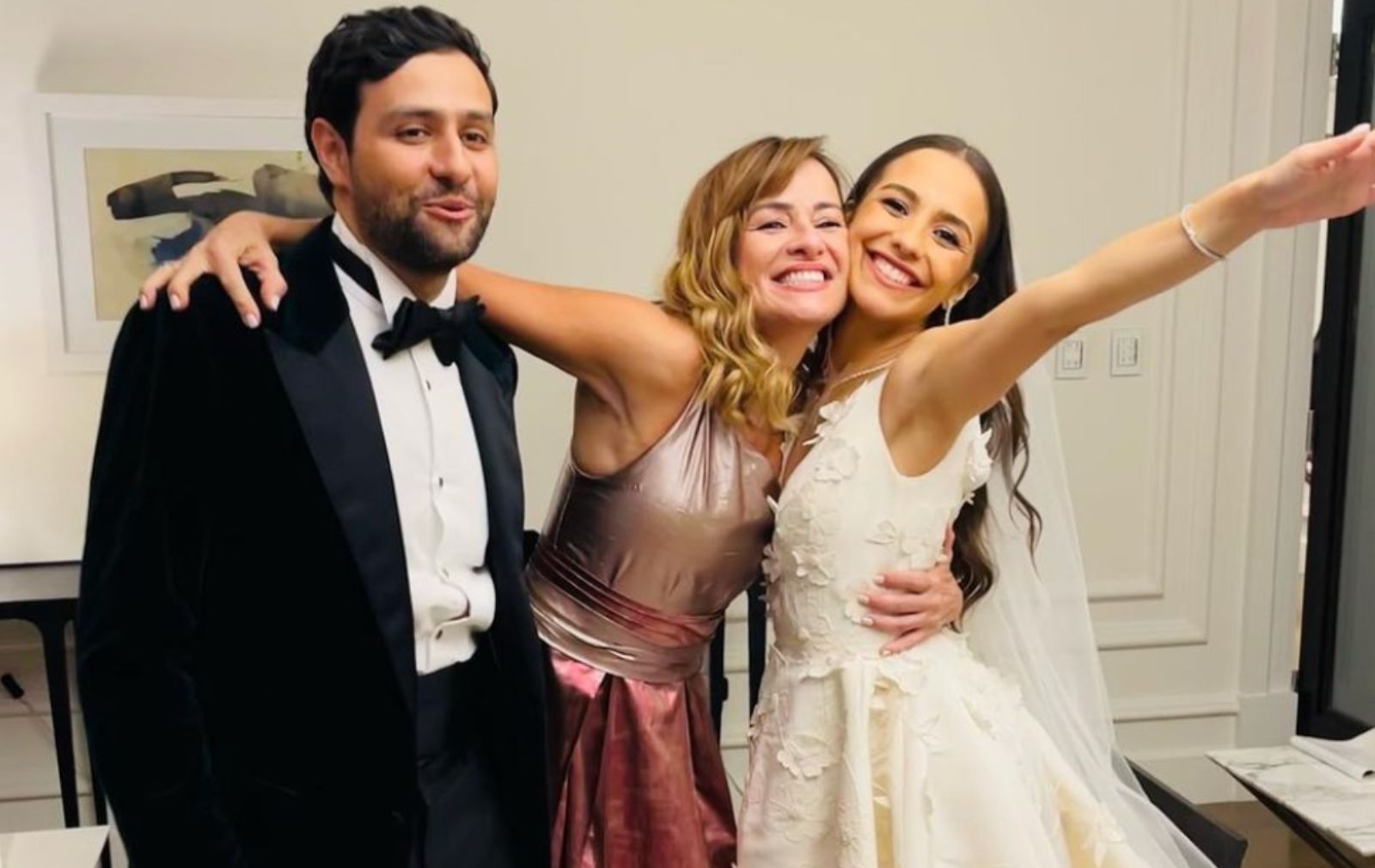 SU HIJO MAYOR SE CASO HACE UNOS MESES.