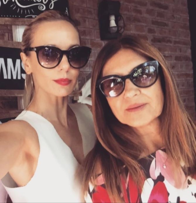 Julieta Cardinalli y Clara Ibarguren.