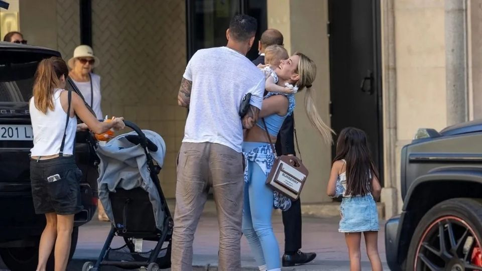 Rodrigo de Paul y Camila Homs.