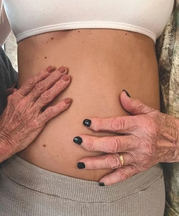 Cande Ruggeri y sus abuelas.