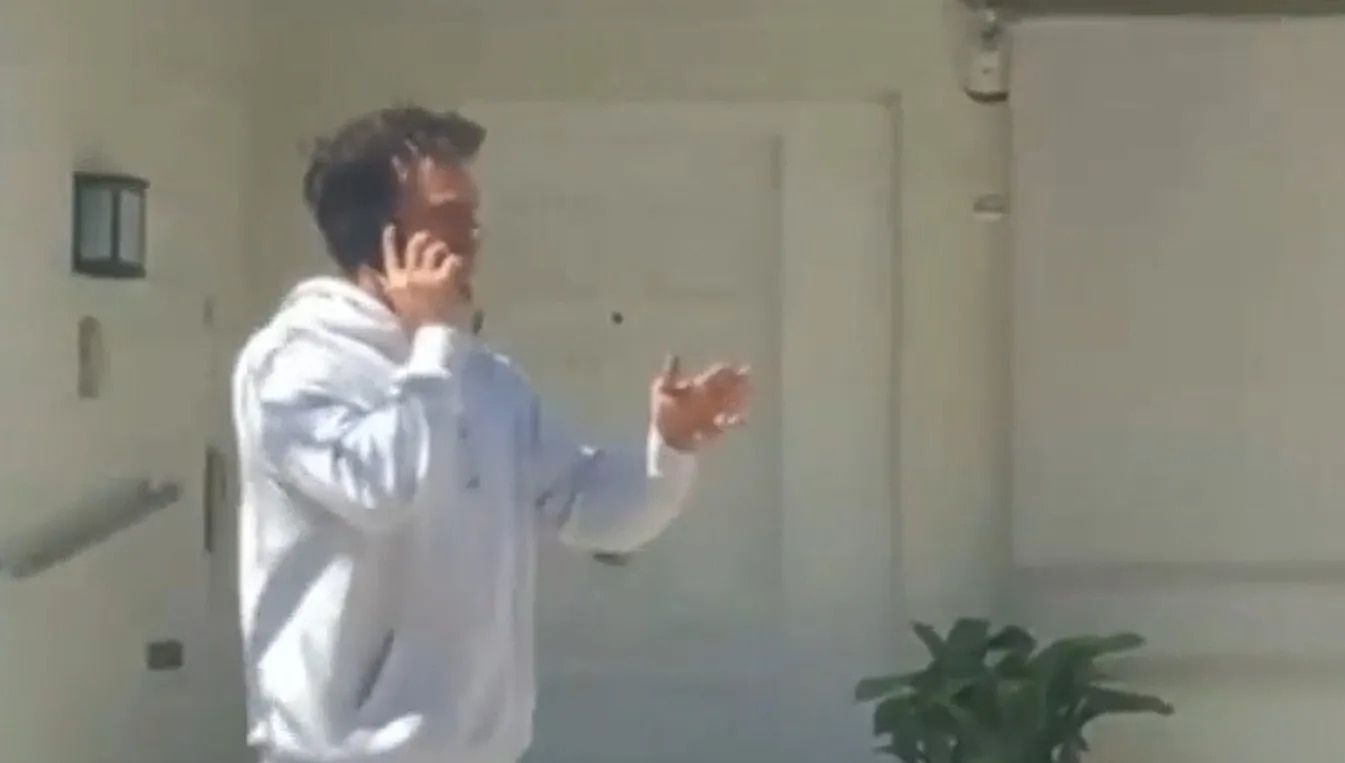 Benjamín Vicuña discutiendo.