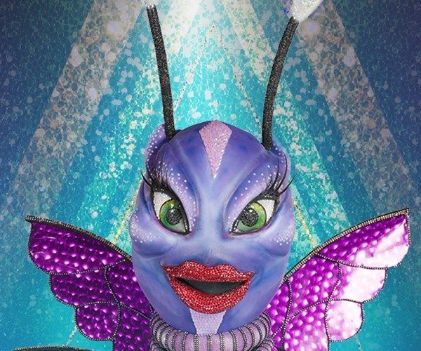 Luz, la luciérnaga.