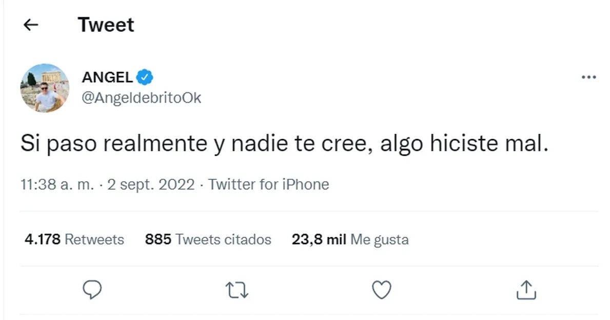 Tuit Ángel de Brito.