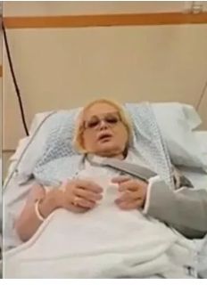 Carmen estuvo internada hace unas semanas por una dislocación de hombro