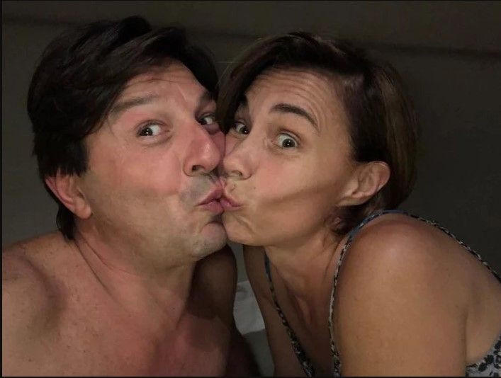 Damián de Santo junto a su esposa. (Foto: Archivo).