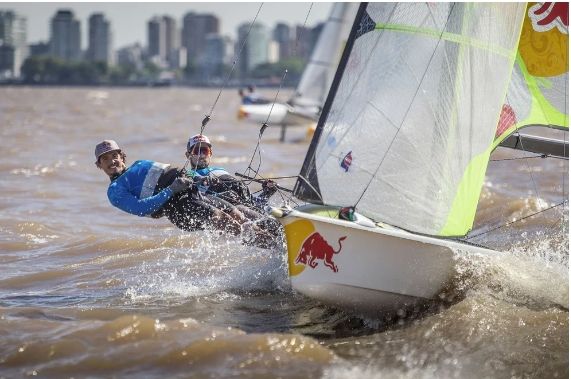 Santiago Lange en plena acción