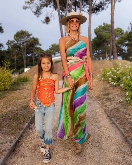 Dolores Barreiro posa con su hija. (Foto: Instagram).