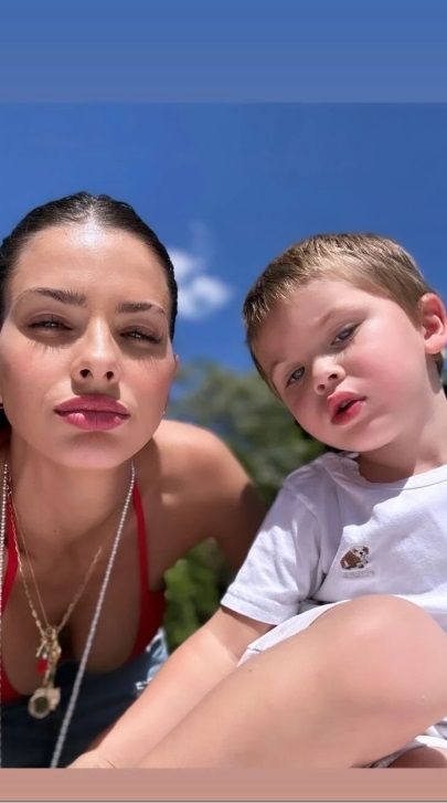 La China Suárez y Amancio. 