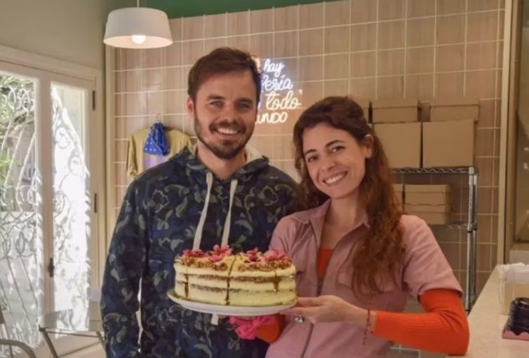 Benjamín Rojas y su pareja. 