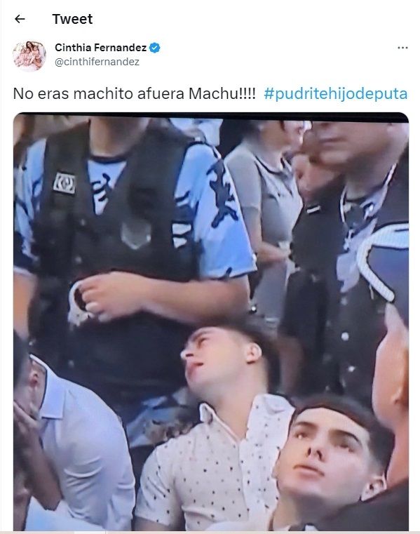 Tuit de Cinthia Fernández.