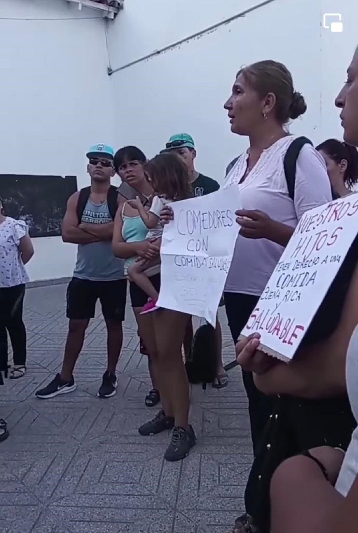 Reclamo de padres por la mala calidad de los alimentos en comedores escolares de Berisso