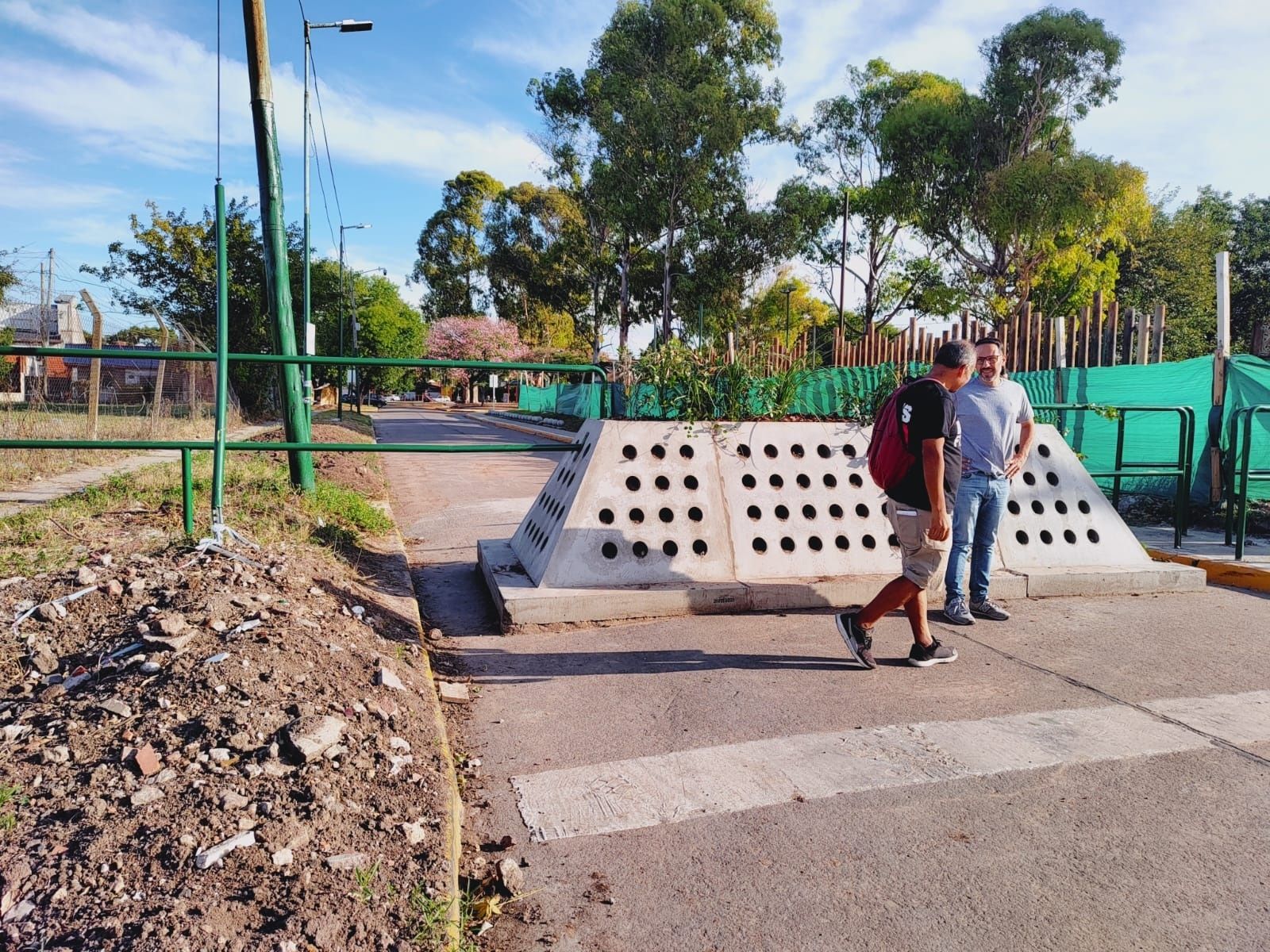 Calle bloqueada en Ituzaingo por el plan de seguridad del municipio