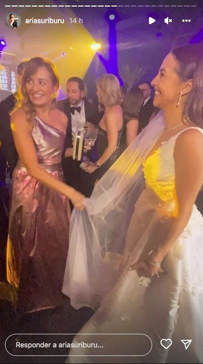 Gabriela Arias junto a su nuera artista.