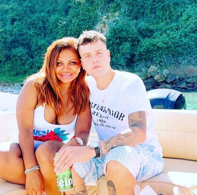 Carlos Nair Menem y Priscila Bella. 