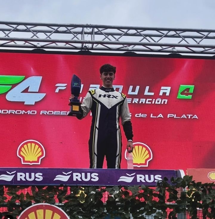 Malek El Bacha logró su primer podio en una carrera.