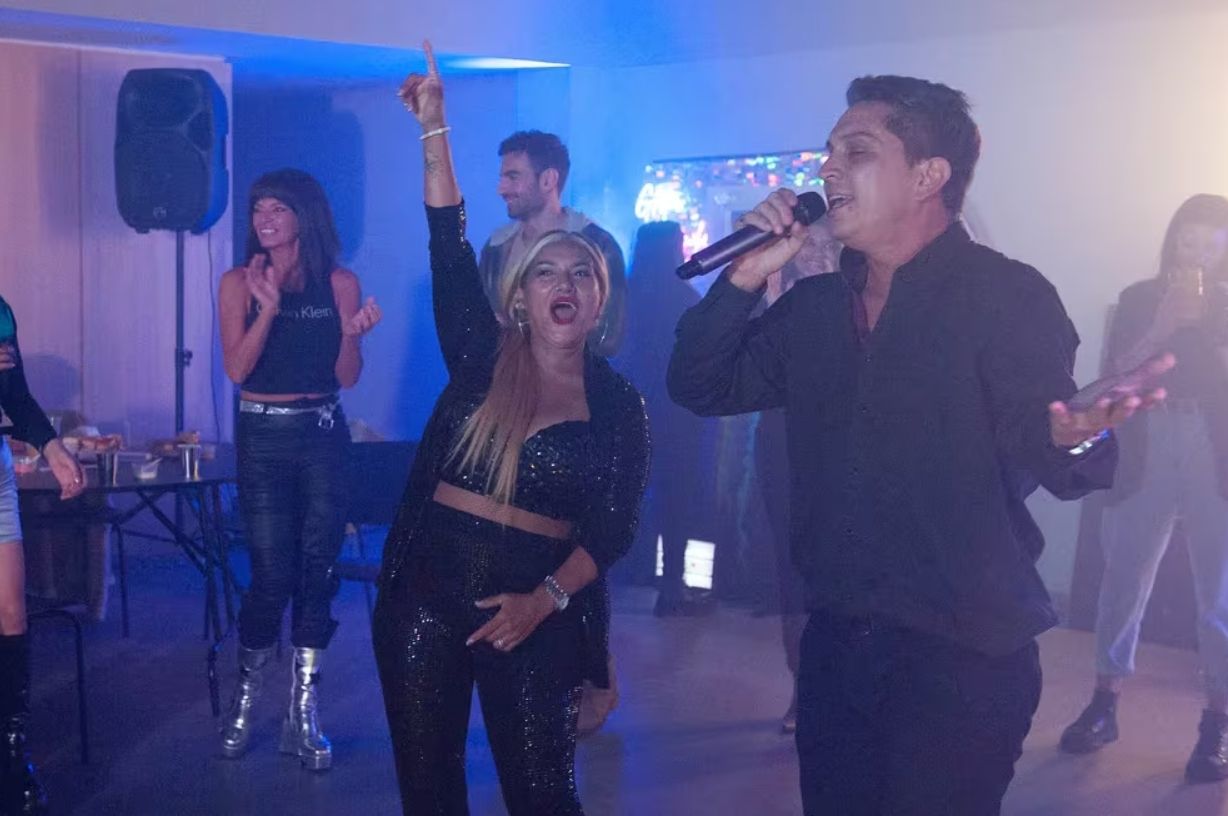 Gladys La Bomba Tucumana se animó a cantar.