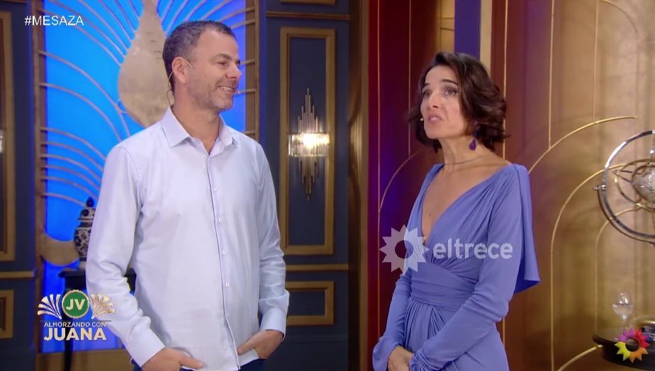 Juana Viale junto al Dr. Facundo Pereyra.