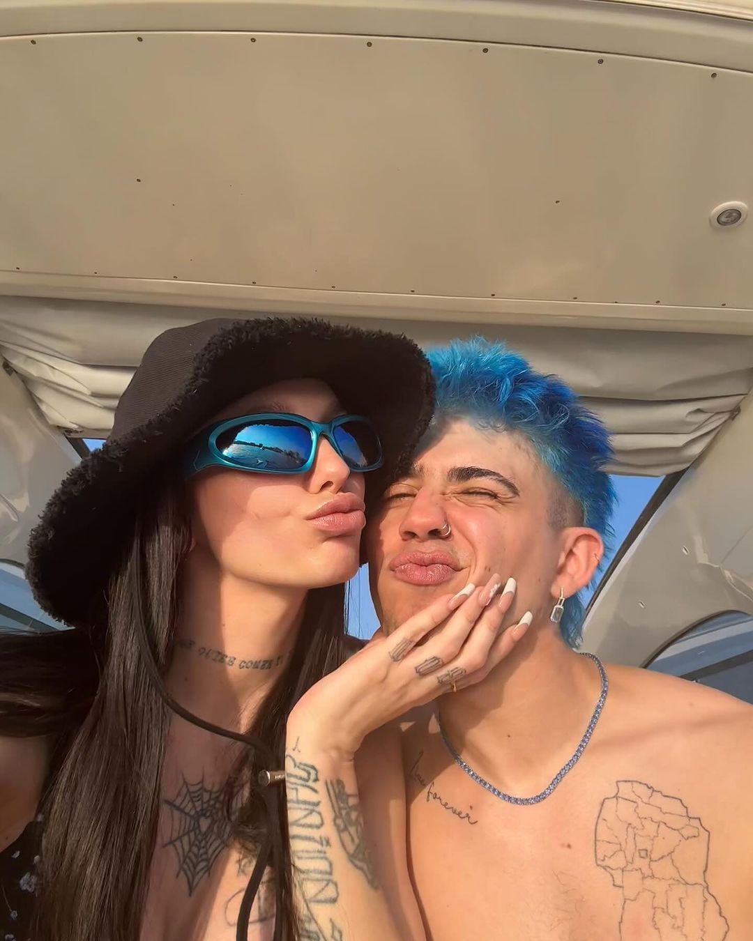 Luck Ra y La Joaqui. 