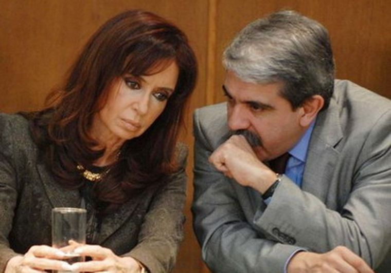 Fernández defendió a Cristina de los ataques gremiales.
