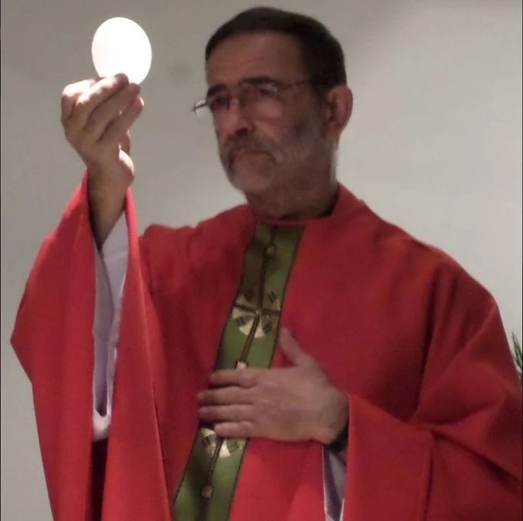 El sacerdote abusó por años a dos monjas