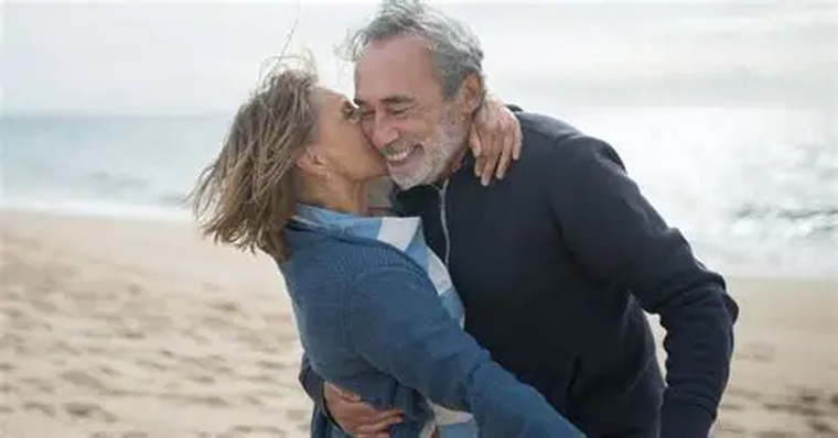 Muchas Mujeres 5.0 sienten culpa cuando el deseo baja. Muchas Mujeres 5.0 sienten culpa cuando el deseo baja.