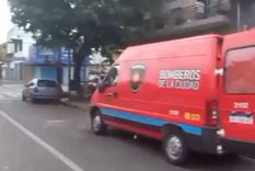 Los Bomberos de la Ciudad en el lugar de los hechos. Foto: Captura de video.