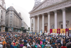 La celebración de la misa de Corpus Christi será en la Plaza de Mayo y con corte a los accesos.