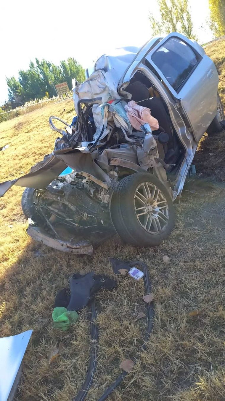 El auto quedó destruido