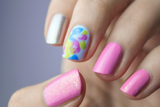 La nueva tendencia que deja atrás a las uñas largas en el verano 2026.