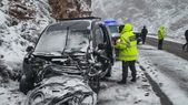 Un fuerte choque en la Ruta 7 terminó con un camión volcado y dos heridos. Un fuerte choque en la Ruta 7 terminó con un camión volcado y dos heridos.