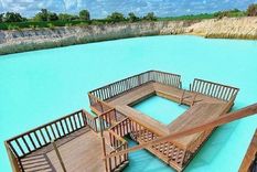 El intenso color del agua ha convertido a este sitio en uno de los preferidos de Instagram. Foto: IG @destinosimperdiveis