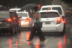 Pasadas las 14:30 se nubló el cielo y cayó la lluvia en el AMBA.