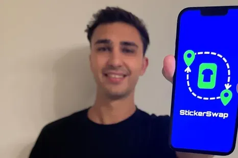 Nuevo tinder para intercambiar figuritas del Mundial. Foto: mardelplataweb Nuevo tinder para intercambiar figuritas del Mundial. Foto: mardelplataweb
