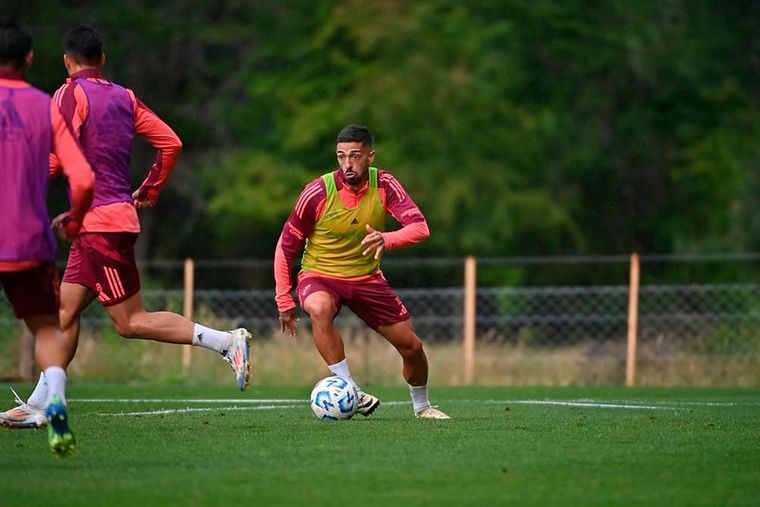 ¿Manuel Lanzini cambia Núñez por Liniers? El ex River podría convertirse en refuerzo estrella de Vélez. ¿Manuel Lanzini cambia Núñez por Liniers? El ex River podría convertirse en refuerzo estrella de Vélez.