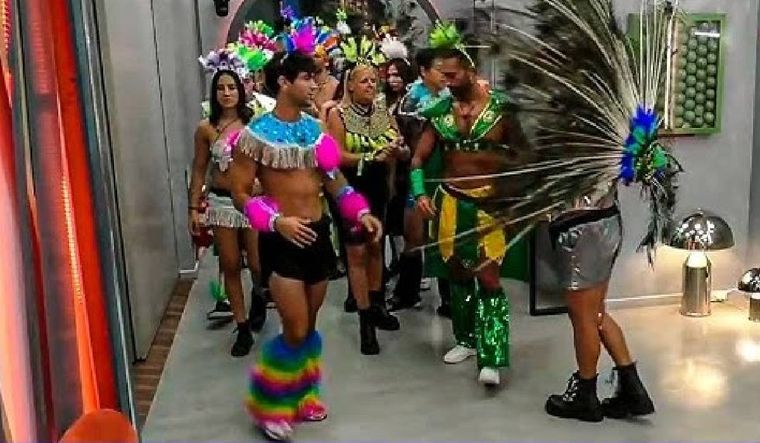 Los participantes de Gran Hermano celebraron el Carnaval.