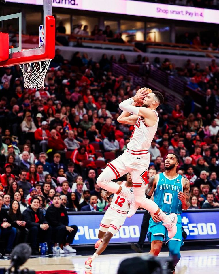 Zach LaVine y otra temporada signada por las complicaciones físicas. Jugó 19 cotejos y se acabó su año por una lesión en el pie. Foto: @zachlavine8